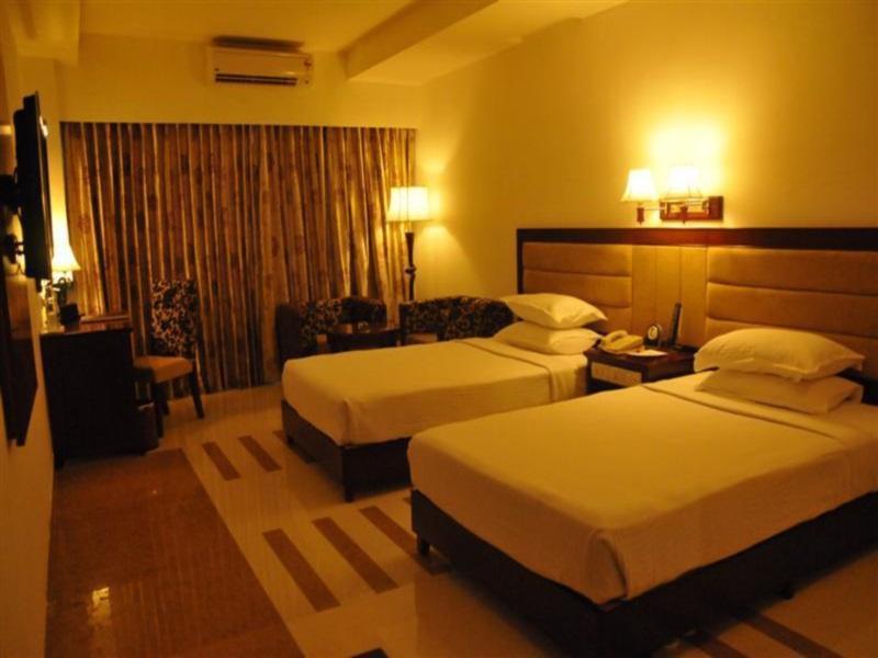 Rr Inn Palayankottai Exterior photo