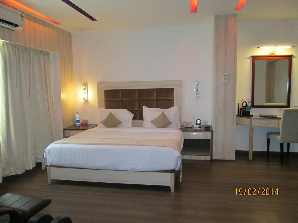 Rr Inn Palayankottai Room photo