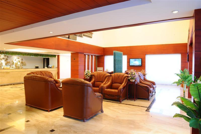Rr Inn Palayankottai Exterior photo